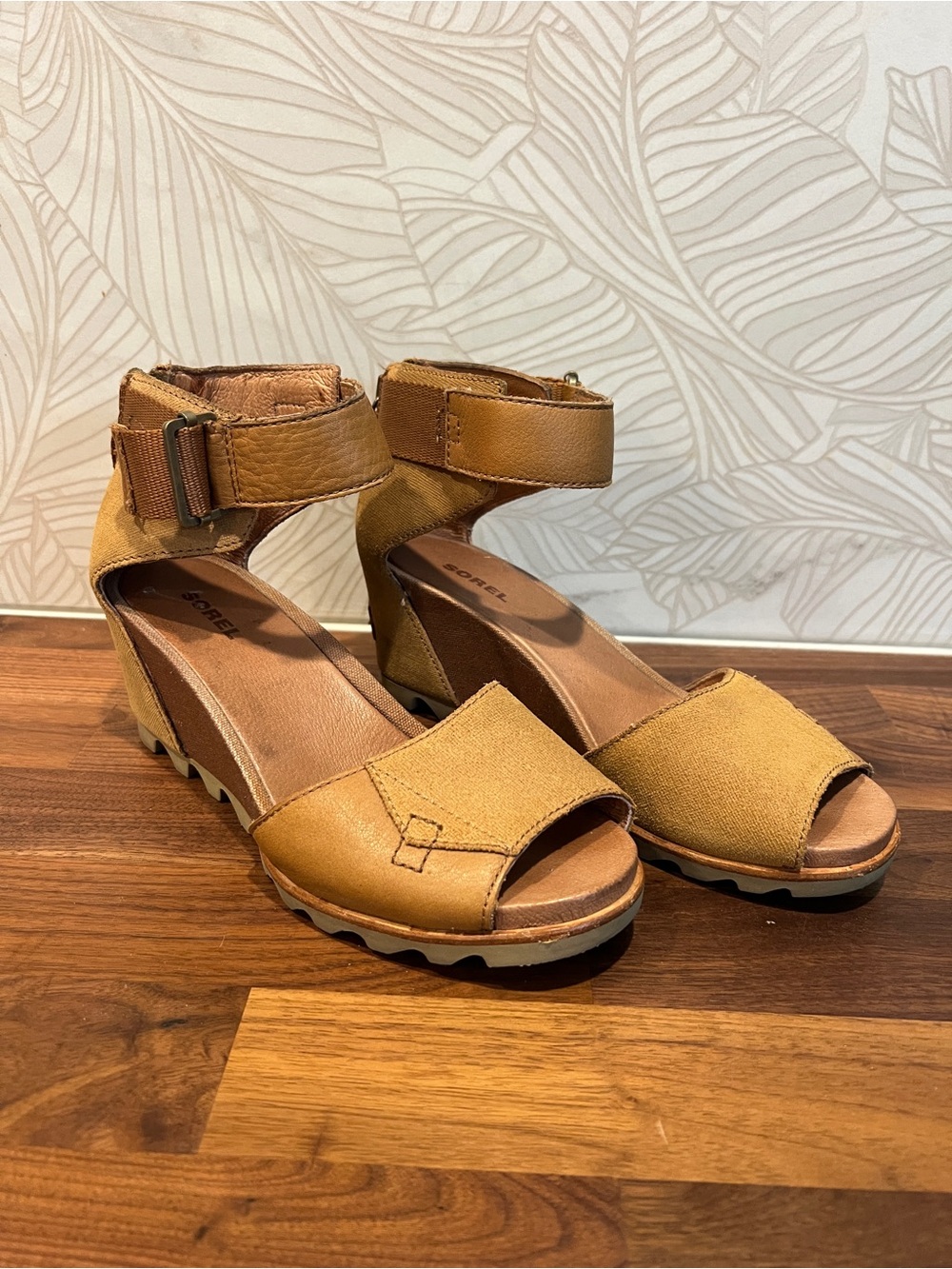 Sorel Tan Leather & Suede Wedge Sandals with Ankle Strap
